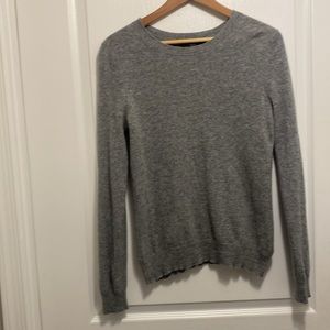 Tahari 100% 2-Ply Cashmere Gray Sweater size M